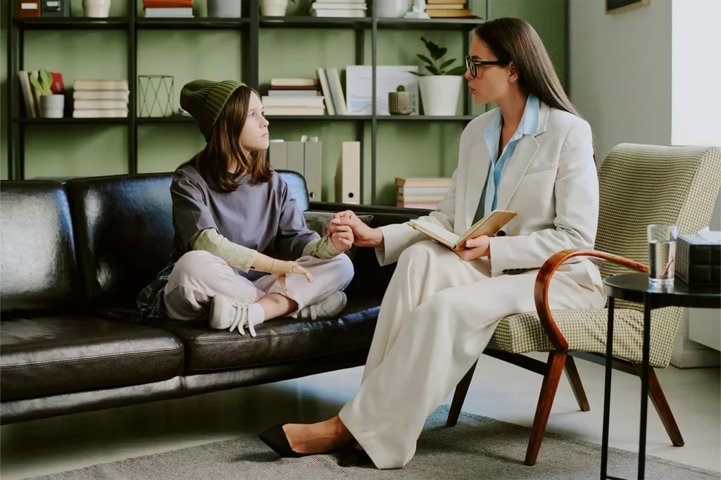 İzmir Ergen Psikolog: Ergenlerin Psikolojik Gelişimi ve Destek Süreci